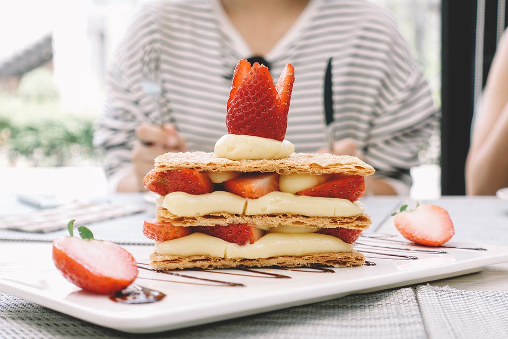 Dizajn desertnog menija u restoranu 